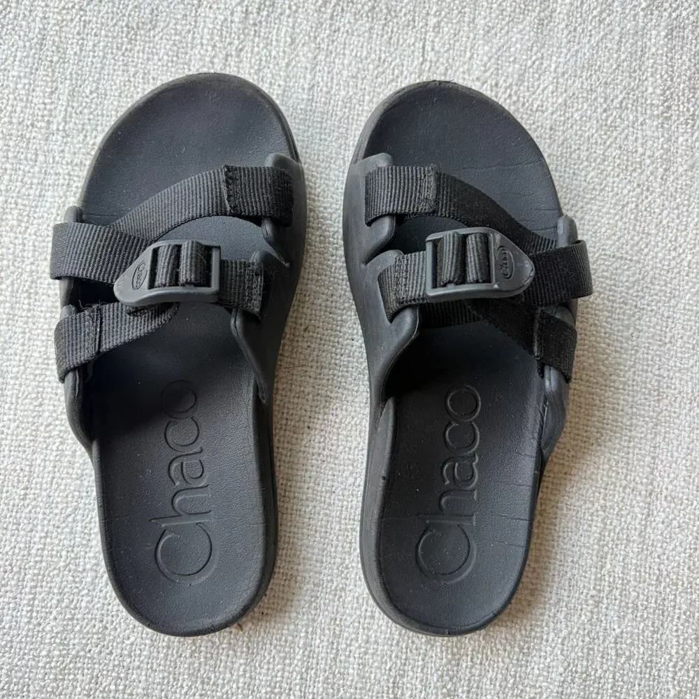 Chaco Kid's Black Chillos Slide Sandals GUC Youth 2